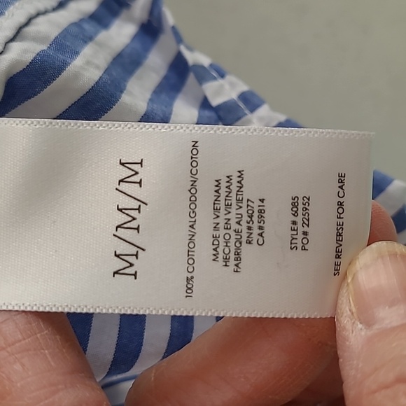 CAbi Blue and White Striped Button-up Crop Shirt size Medium - Picture 6 of 9